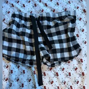 Plaid Black and White Women's Shorts